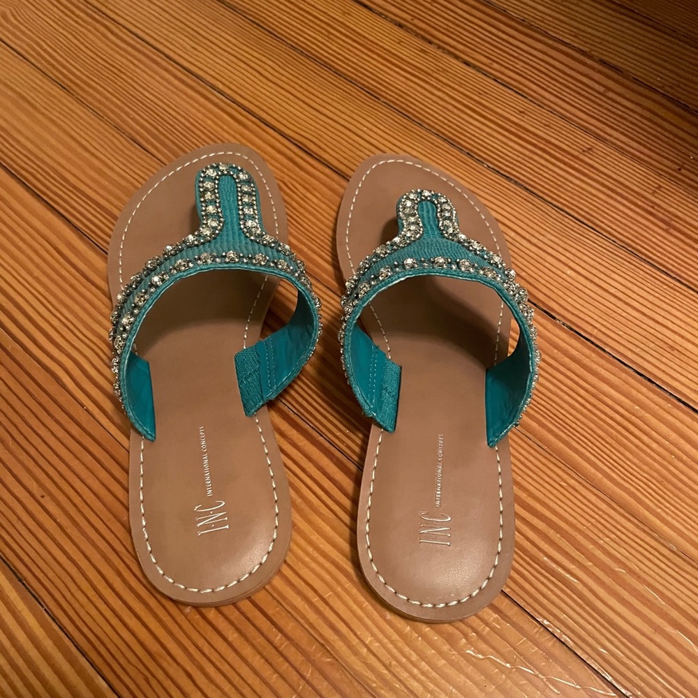 Sandles - Picture 4 of 4